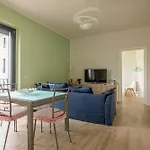 Centro - Moderno Con Parcheggio Privato