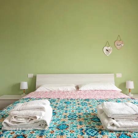 شقة Santa Petronilla - Per Gruppi Con Parcheggio *