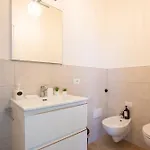 Centro - Moderno Con Parcheggio Privato Daire Siena